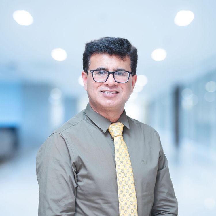 Dr. Naveen Bhamri